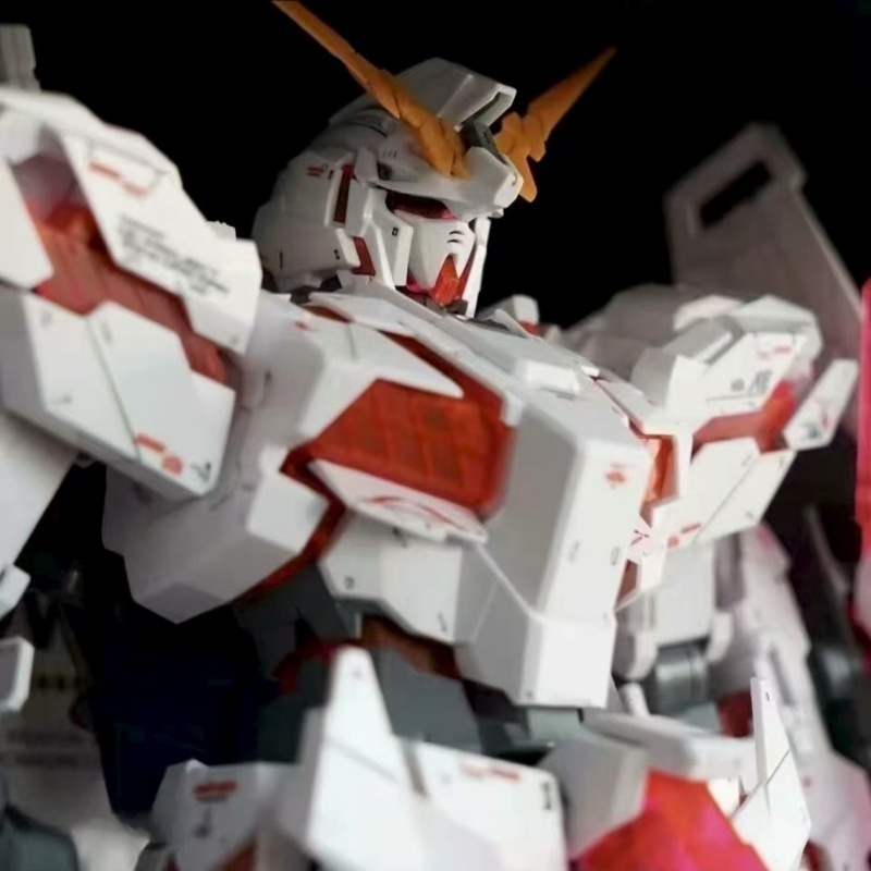 نموذج مجمع HG يونيكورن 1/144 ج - مراجعة Bandai Gundam Rg وسعره