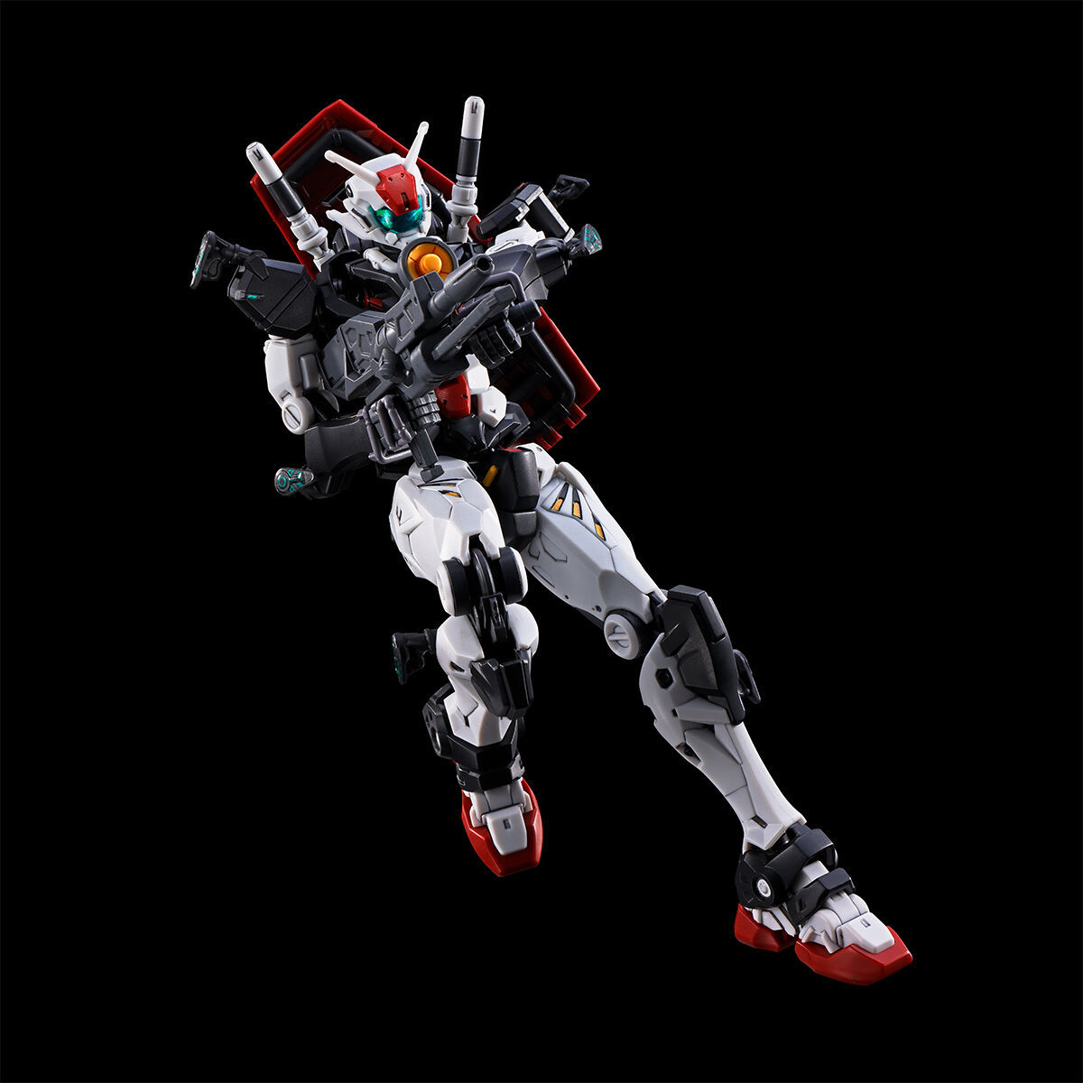 متوفر في المخزون: نموذج تجميعي - مراجعة Bandai Gundam Rg وسعره